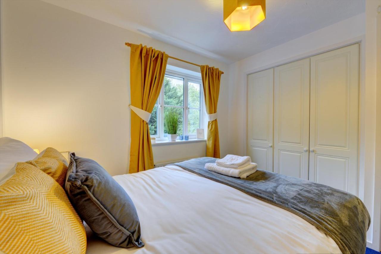 Modern 2 Bed House Sleeps 6 Southam Town Centre - Inspire Homes Ltd 외부 사진