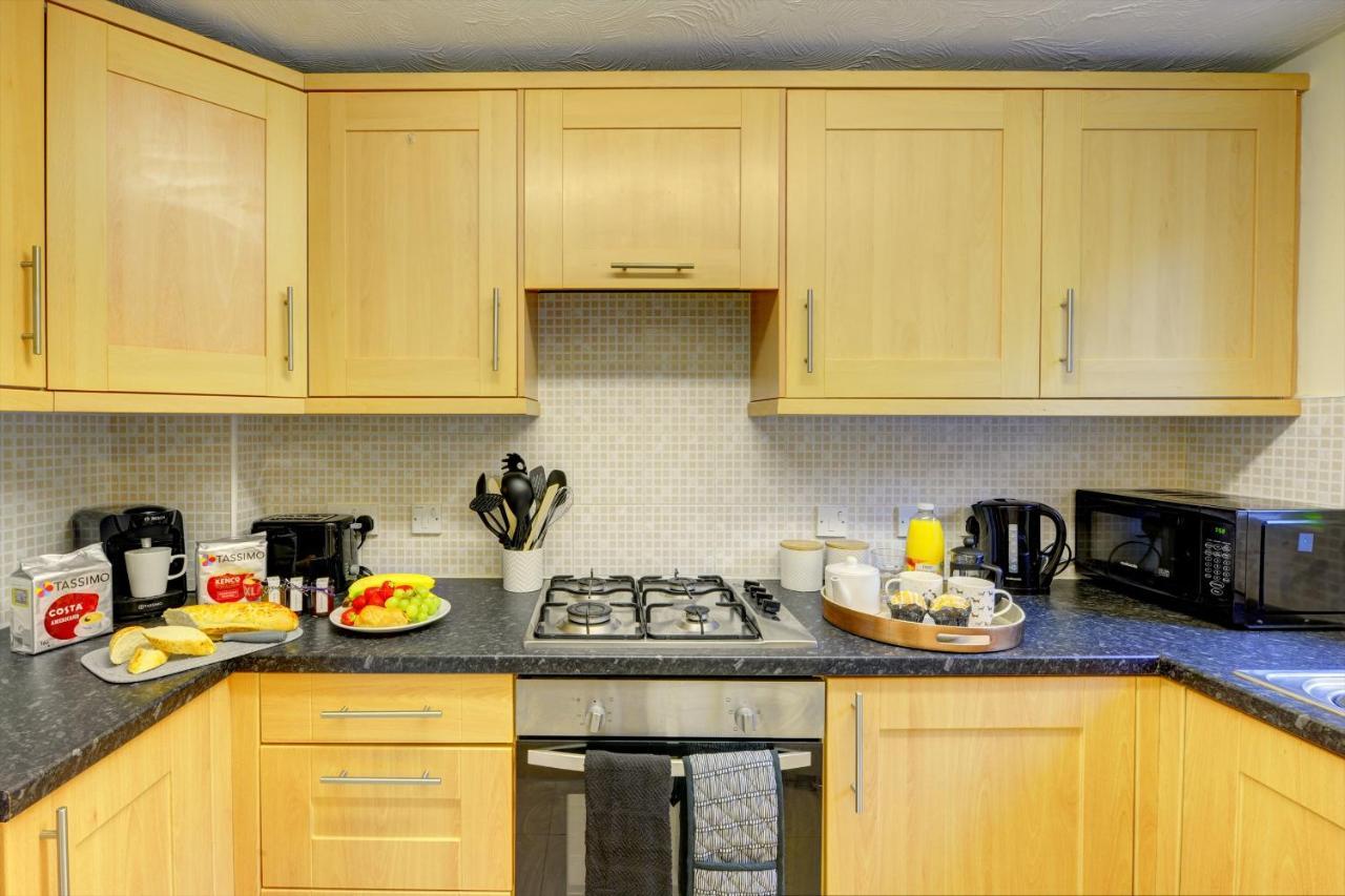 Modern 2 Bed House Sleeps 6 Southam Town Centre - Inspire Homes Ltd 외부 사진