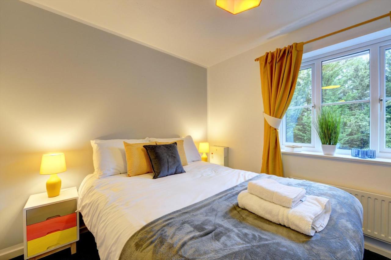 Modern 2 Bed House Sleeps 6 Southam Town Centre - Inspire Homes Ltd 외부 사진