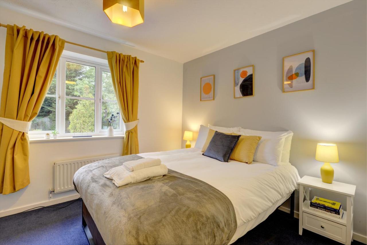 Modern 2 Bed House Sleeps 6 Southam Town Centre - Inspire Homes Ltd 외부 사진